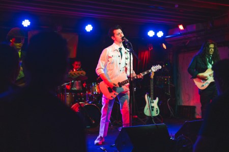 Alt-rockers Esso's new record