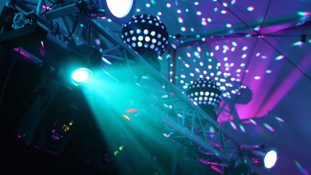 Drunk Dracula – 21+