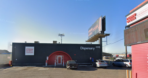 Ex-budtender sues Story Cannabis for stealing tips