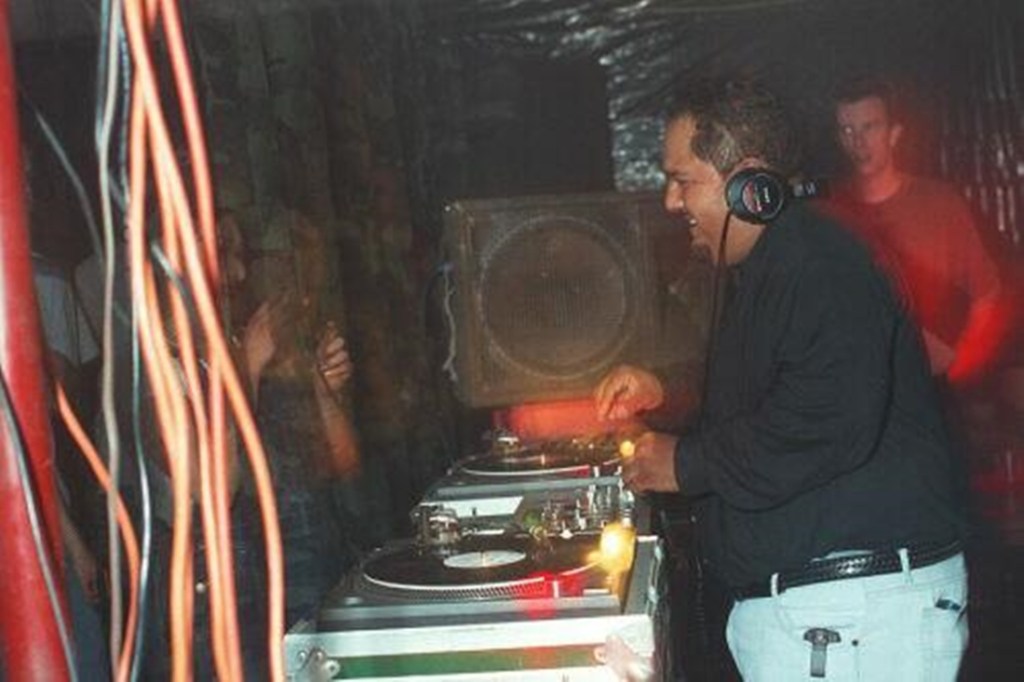 DJ Pete Salaz spinning at RedMonkey