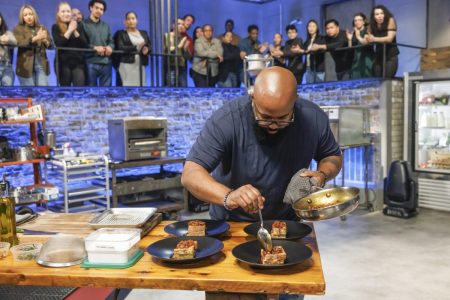 Can this Phoenix chef beat Bobby Flay?