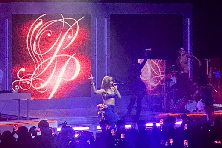 PinkPantheress brought rapid, hit-filled setlist to Phoenix