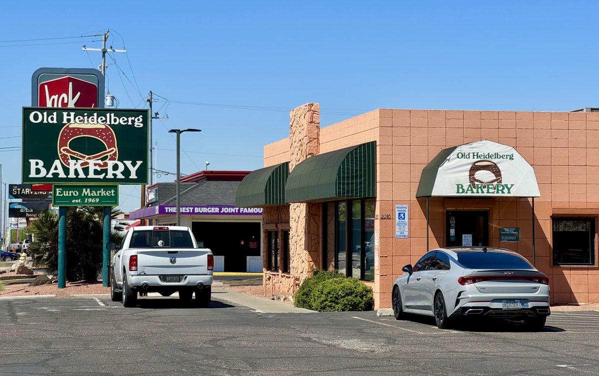 The exterior and street-facing sign of Old Heidelberg Bakery in Phoenix.