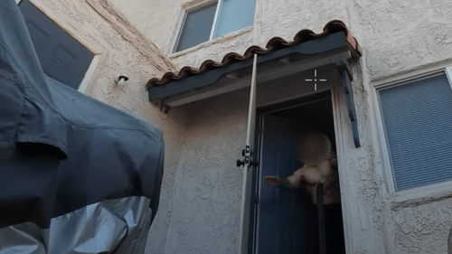 Video: Phoenix cop kills barricaded man after stand-off