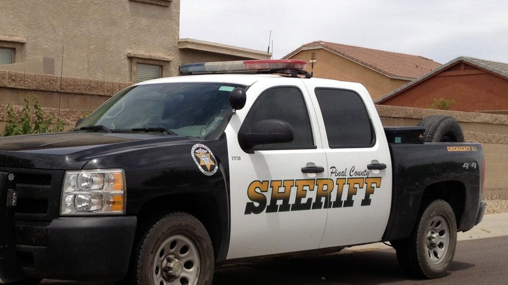 a pinal county sheriff truck