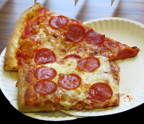 'I didn't have a choice.' Phoenix pizzeria forced to close after 52 years