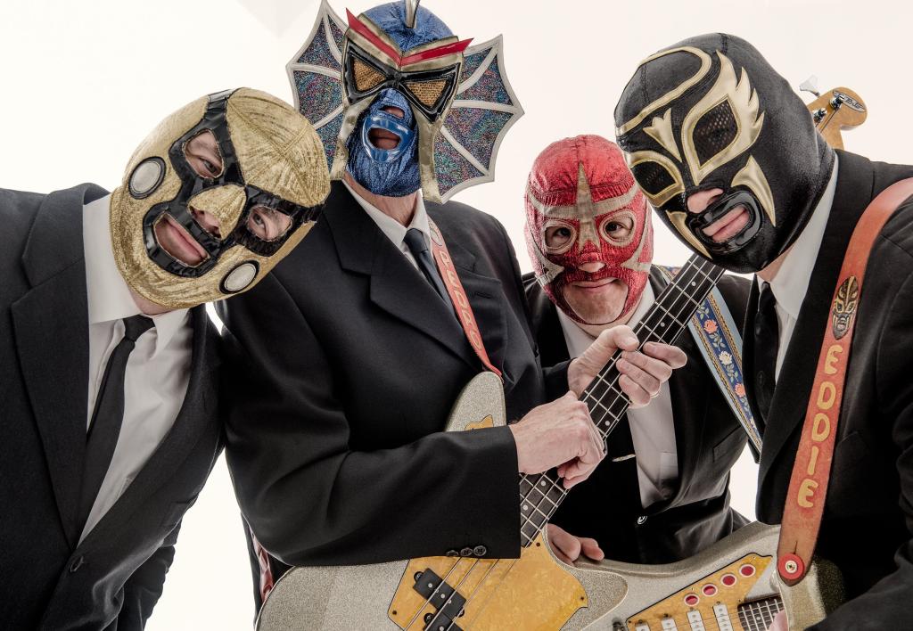 LOS STRAITJACKETS