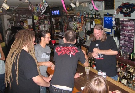 Tempe punks rally to help Palo Verde Lounge
