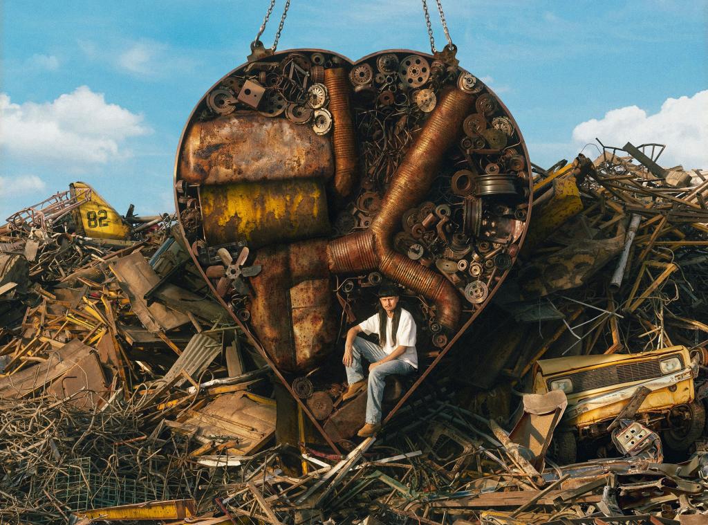 OLIVER TREE – LOVE YOU MADLY, HATE YOU BADLY WORLD’S FIRST WORLD TOUR