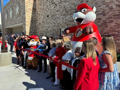What's up with the cult of Buc-ee's?