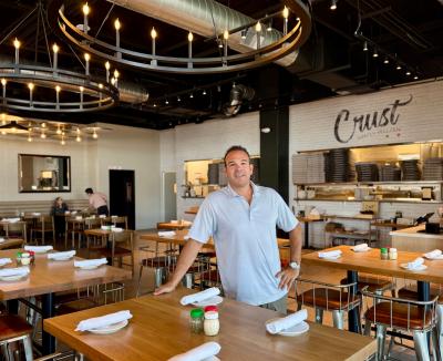 Crust brings pizza, cocktails and gelato to Mesa