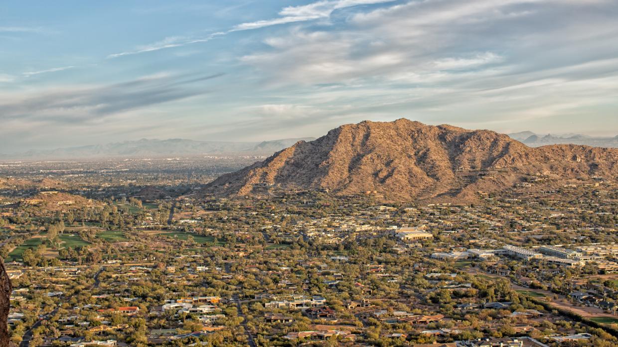 View from Echo Canyon walking trail looking out over housing in Scottsdale
