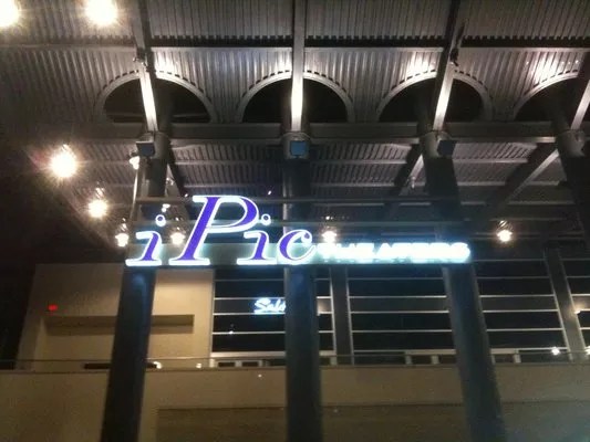 Landmark Theatres Is Taking Over the Old iPic Space at Scottsdale Quarter