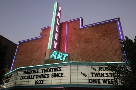 Phoenix film fan urges Harkins to reopen Valley Art