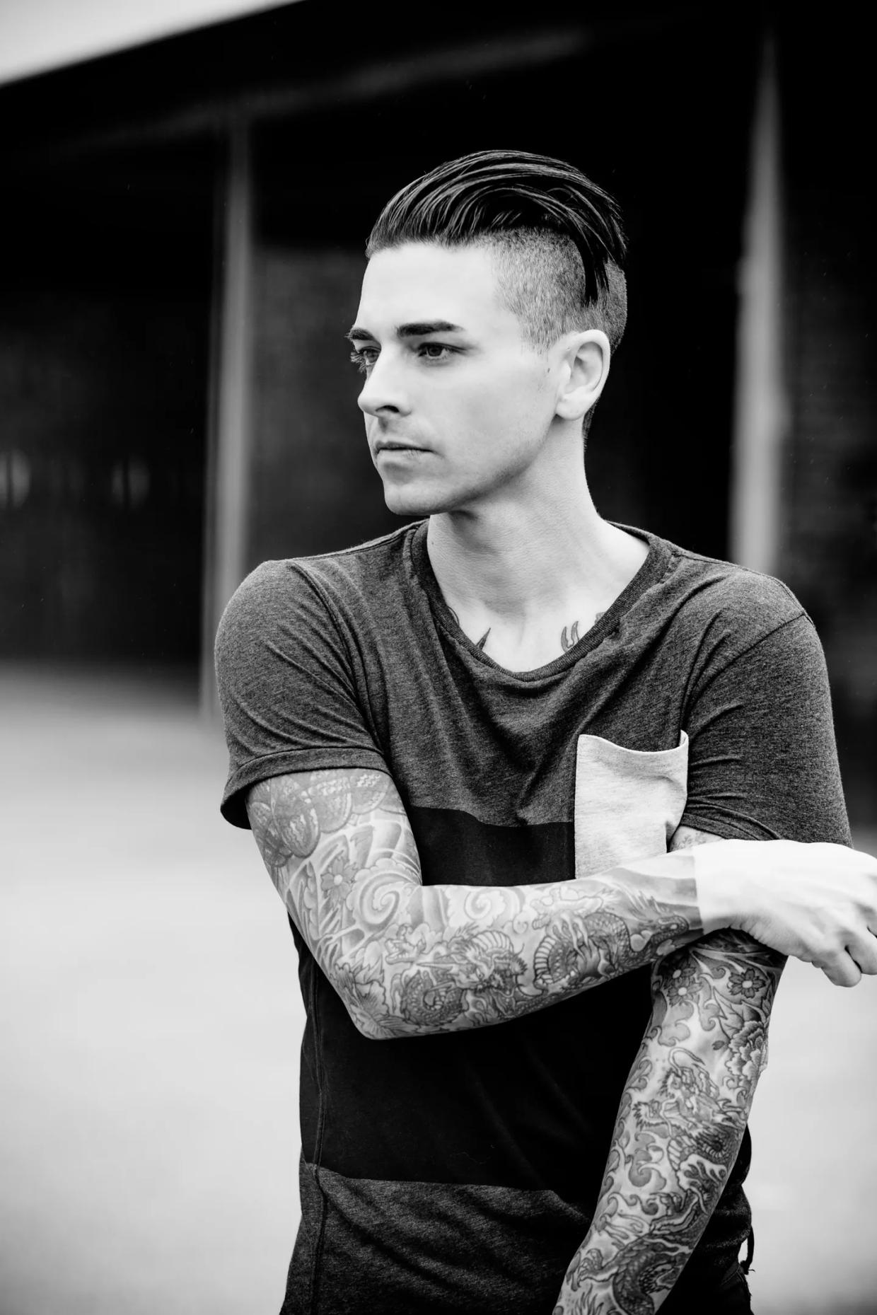 Dashboard Confessional’s Chris Carrabba Talks About Finding Inspiration in Henry Rollins