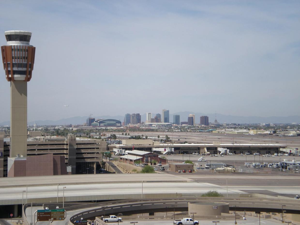 Police: Homeless Man Knocked Out Radar, Landing Light at Sky Harbor After Release From Jail