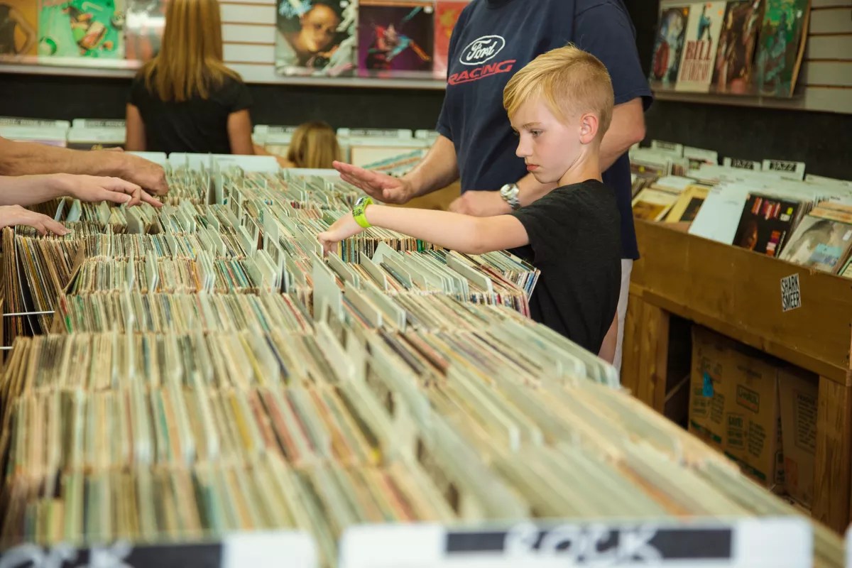 Under the Sun: The End of Revolver Records Recalls a Time When Vinyl Ruled