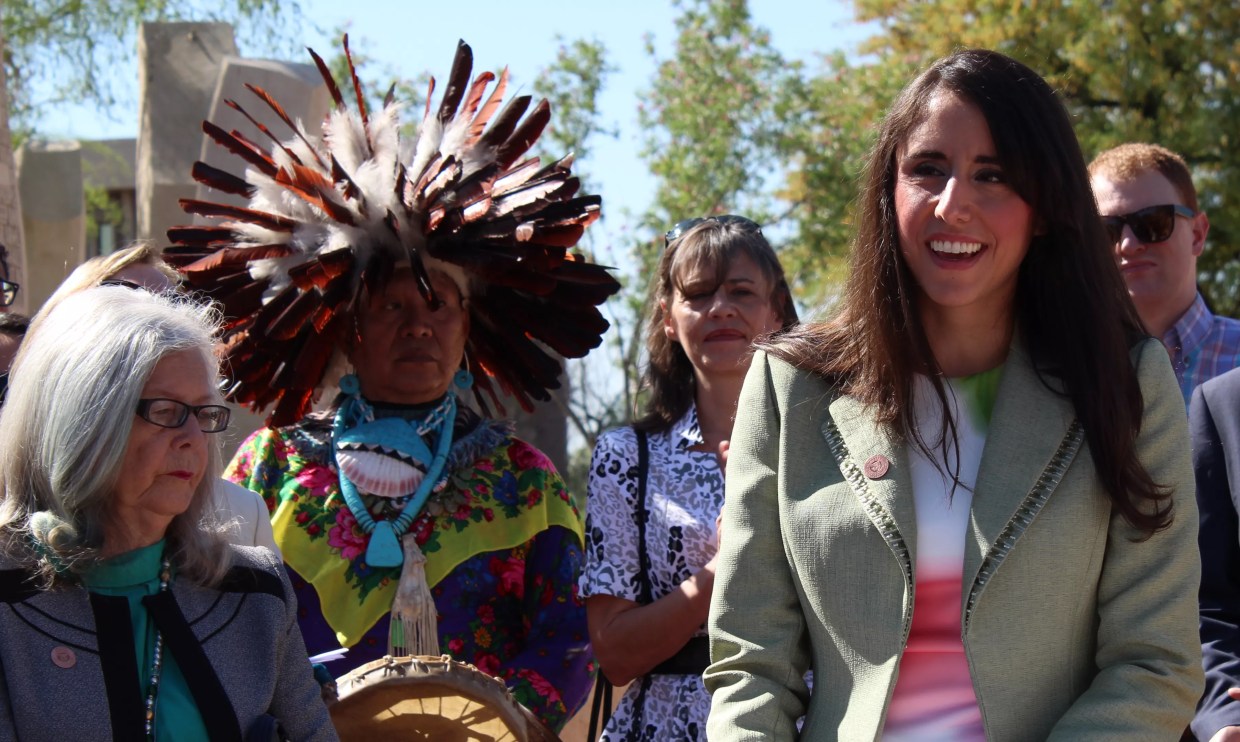 Whose Higher Power? Atheist Legislator Draws Support After GOP Lawmakers Rebuke Her Prayer