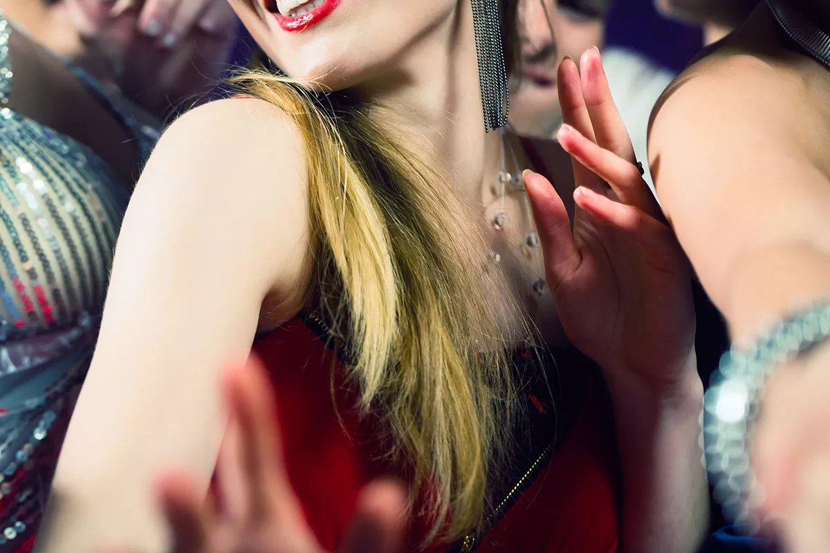 10 Early 2000s Songs That’ll Give You Prom Flashbacks