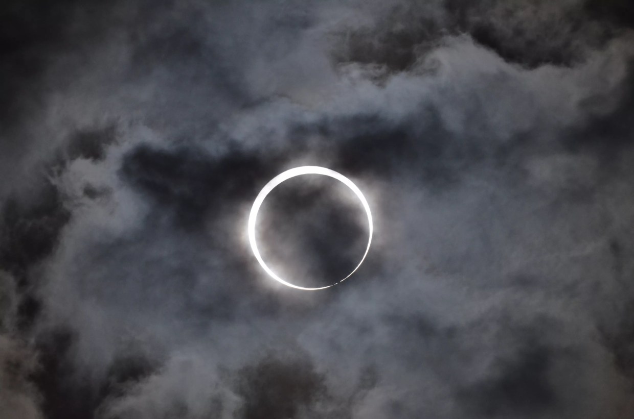 Don’t Look at the Sun, Kids: Scottsdale Students Must Stay Indoors During Eclipse