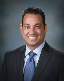 LUCHA: Arizona Chamber, Restaurant Group Love Low-Paid DACA Workers