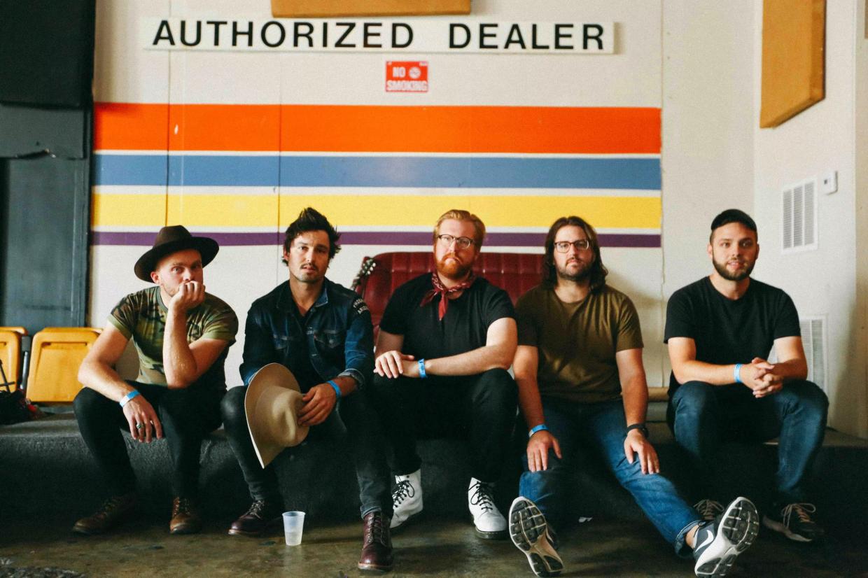 Jared & The Mill Come Home for the Holidays