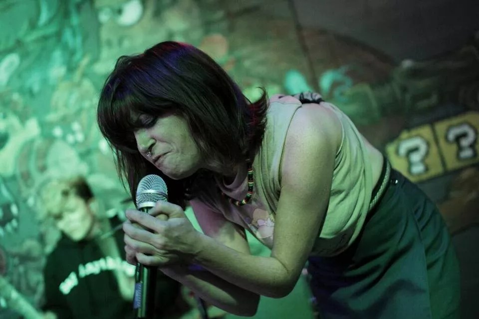 Why Chelsea Claire Performs — With or Without Bandmates