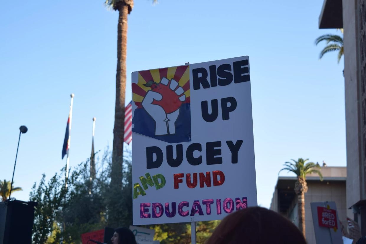 Report: Arizona Soars to 49th in Elementary Teacher Pay – For Now
