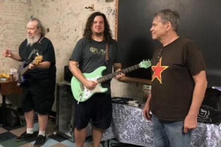 A Meat Puppet shares top 2025 music picks