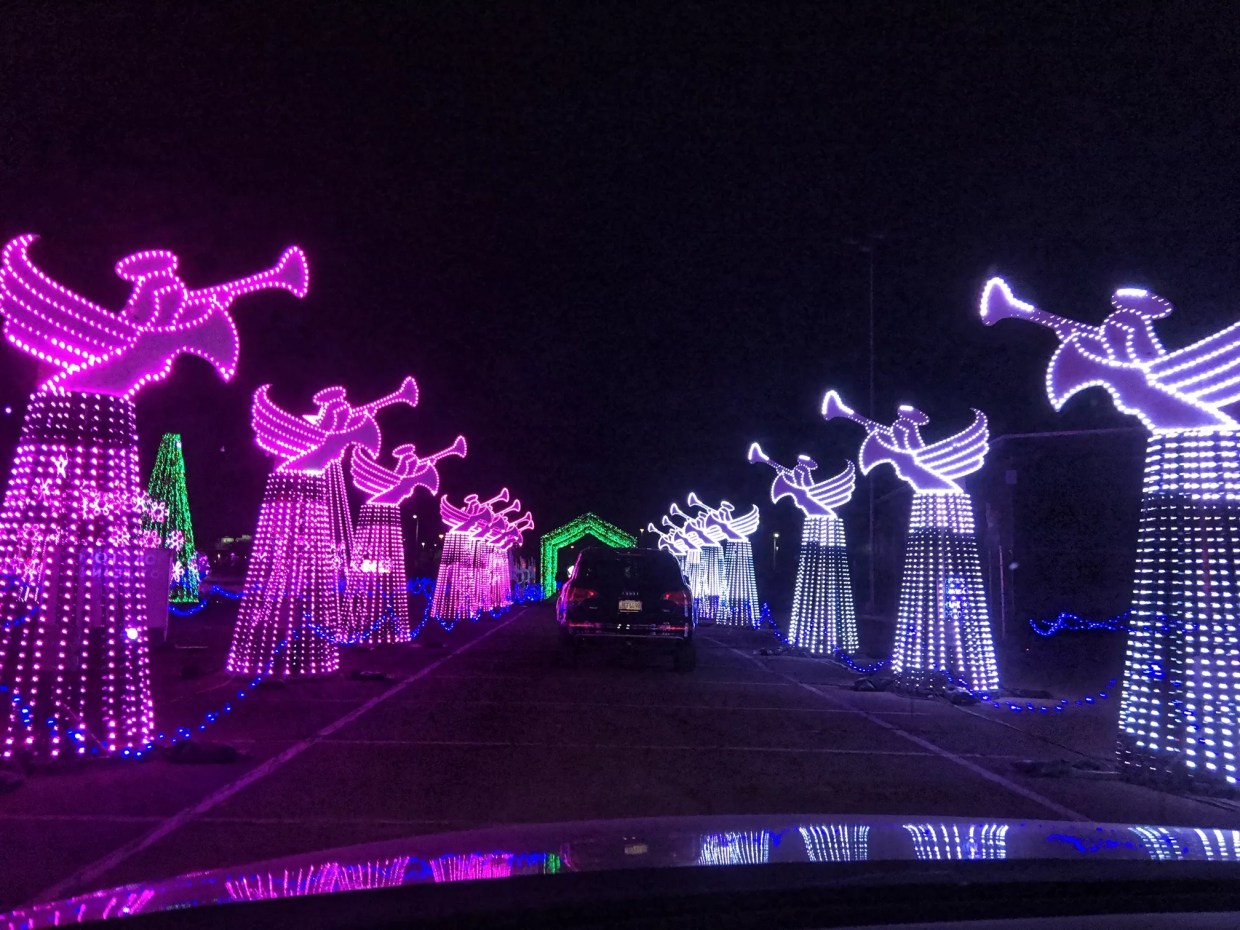 Under the Sun: A New Yorker Lights Up Phoenix Nights