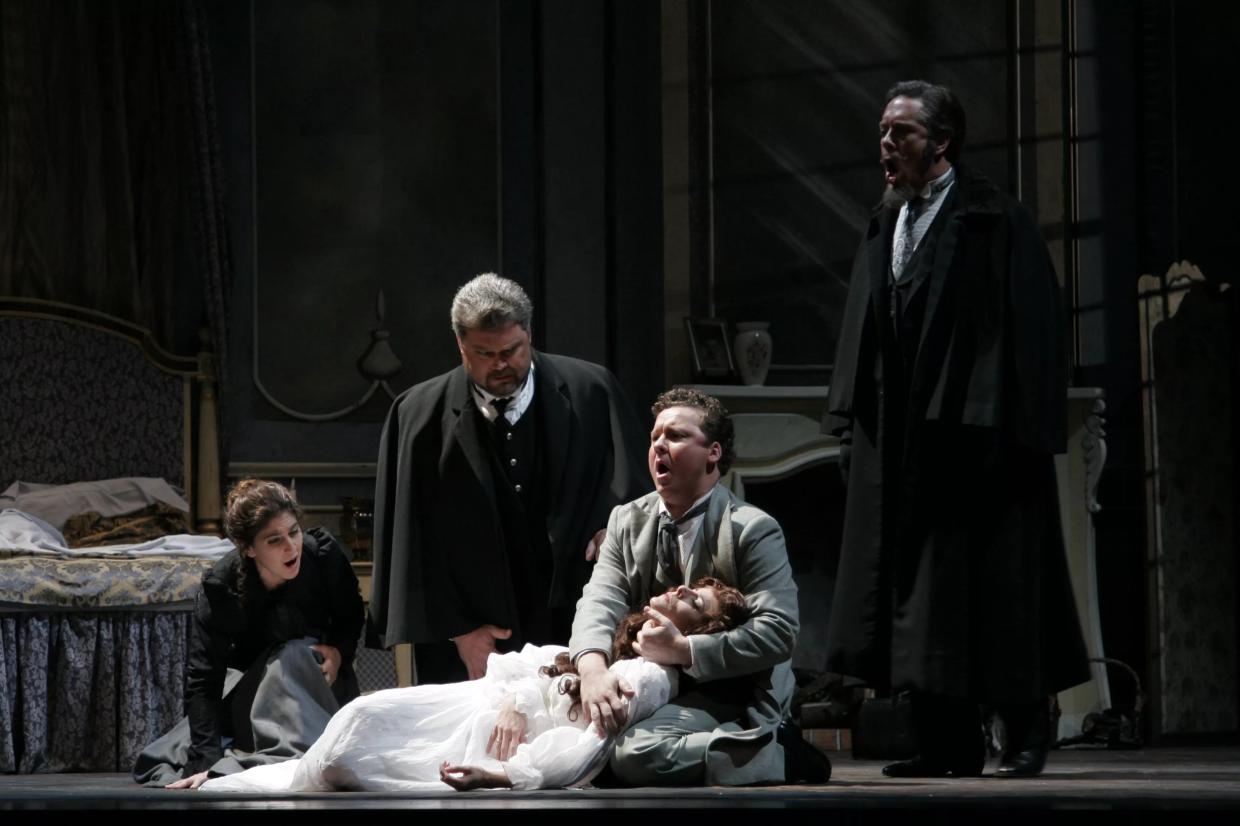 With a New Production of <i>La Traviata</i>, Arizona Opera Looks To New Audiences