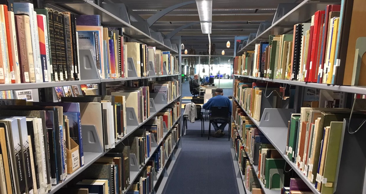 Under the Sun: Arizona Room Provides Readers a Sense of Place