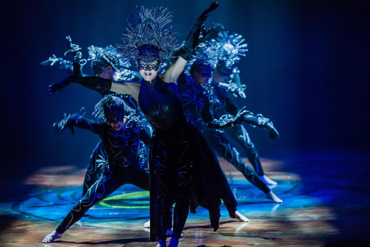 Go Behind the Scenes With Us for Cirque du Soleil’s <i>Amaluna </i>