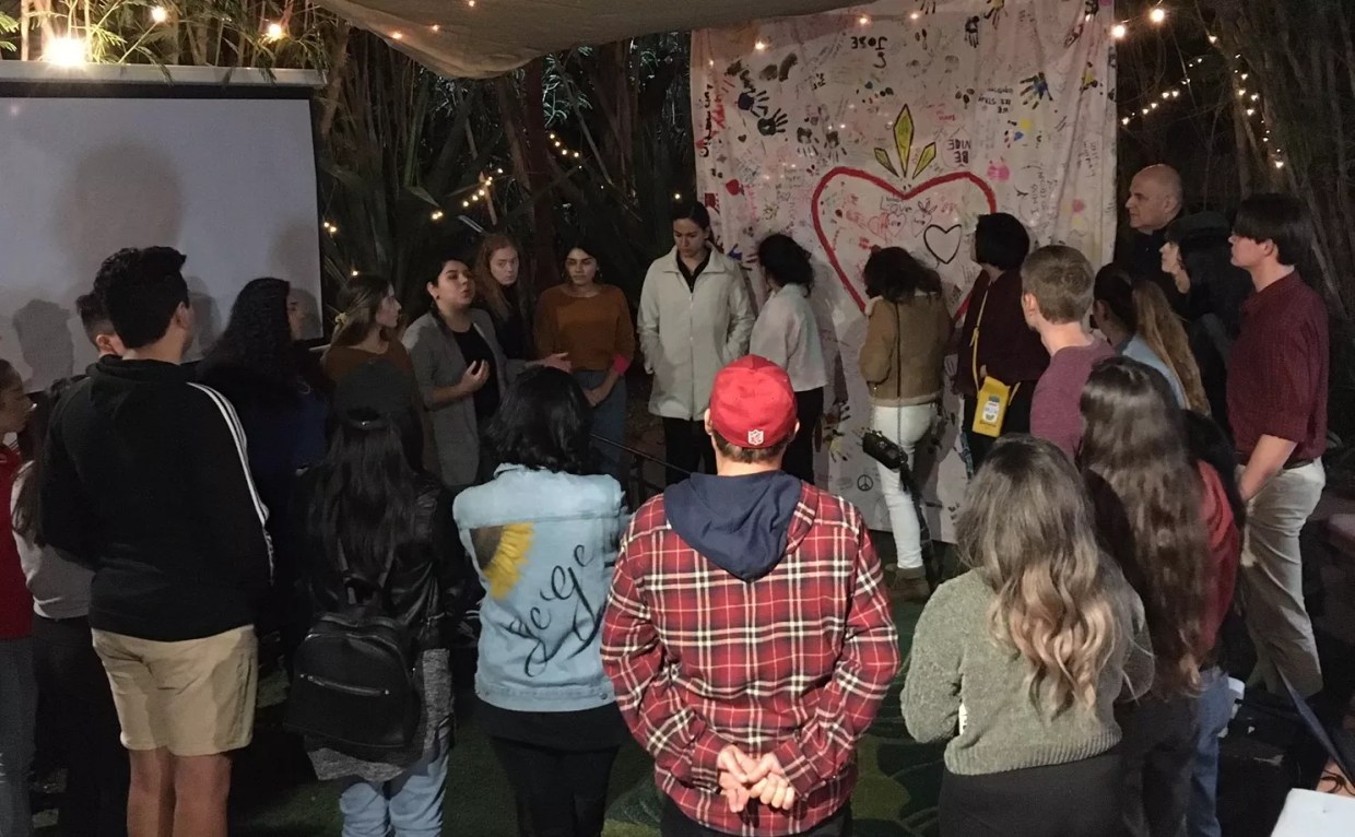 Aliento Open Mic Creates Welcoming Space for an Affected Community