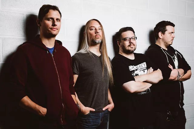 Punk Outfit 88 Fingers Louie Are Ditching Chicago Temps to Play Tempe