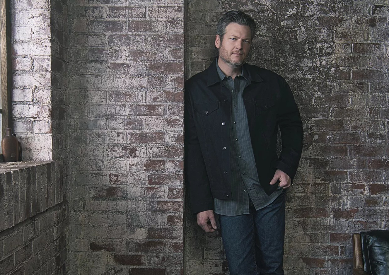 Blake Shelton will play a concert in Phoenix next year. Here’s what we know