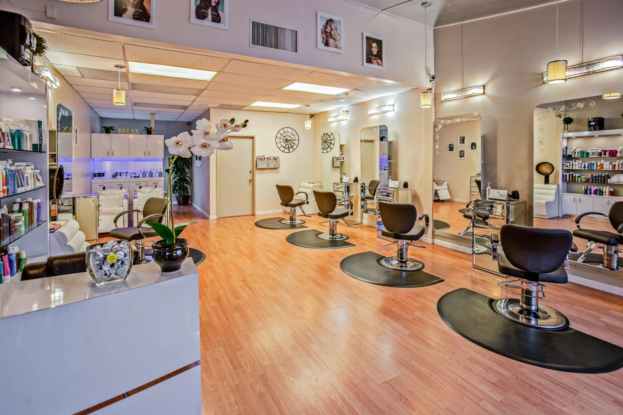 Ducey Says Beauty Salons Are ‘Essential.’ Some Beauty Workers Disagree