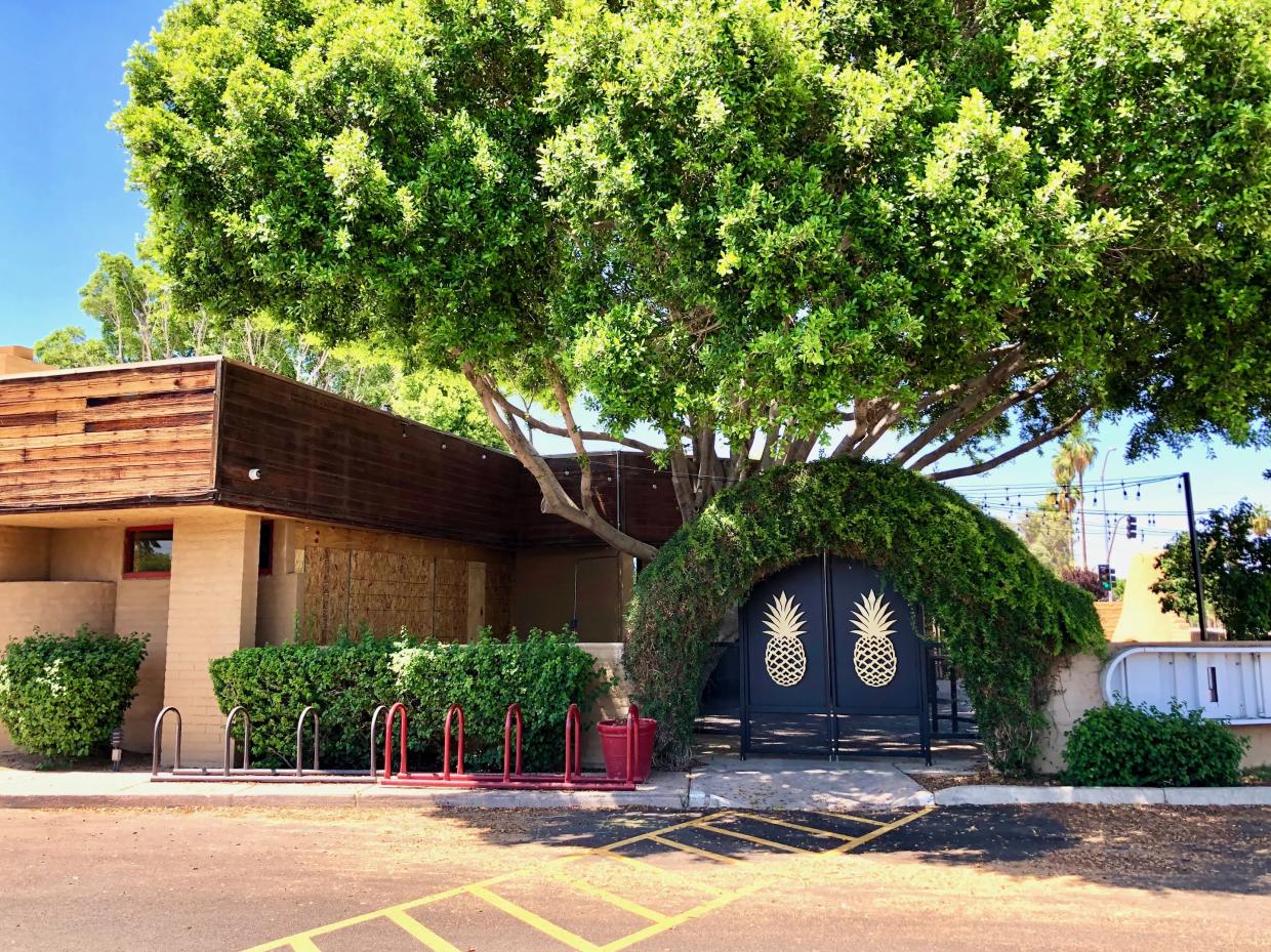 Entrance to The Golden Pineapple.