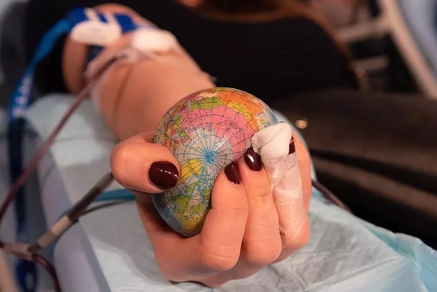 Recovered From COVID-19? Current Patients Need Your Plasma