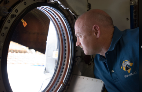 Mark Kelly has the war chest to run for president — if he wants to
