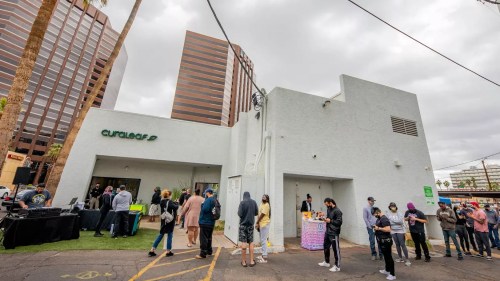 Phoenix Curaleaf dispensary workers ratify contract