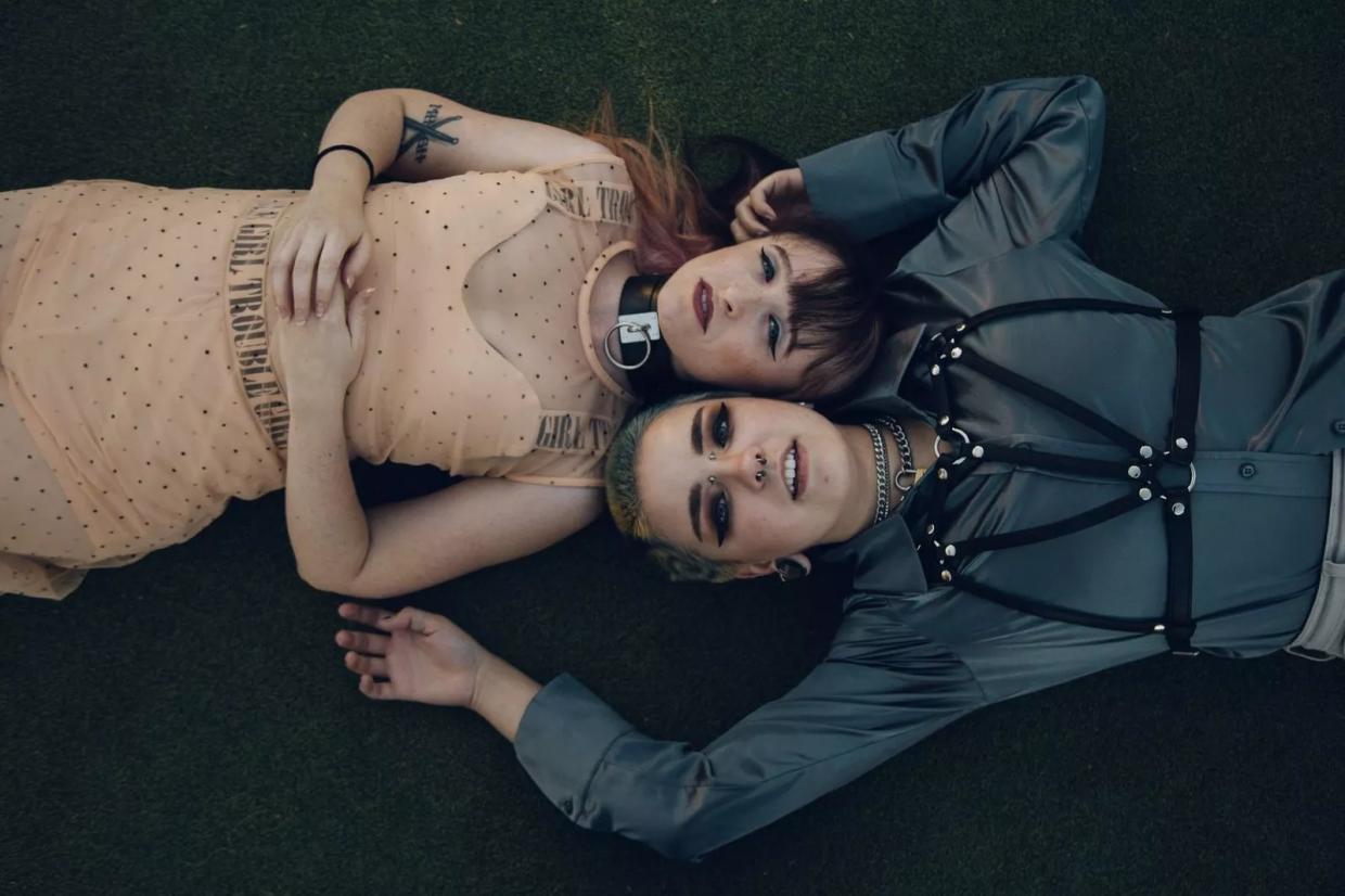 Phoenix’s Doll Skin on Life as a Duo and the Slappin’ New Single ‘Control Freak’