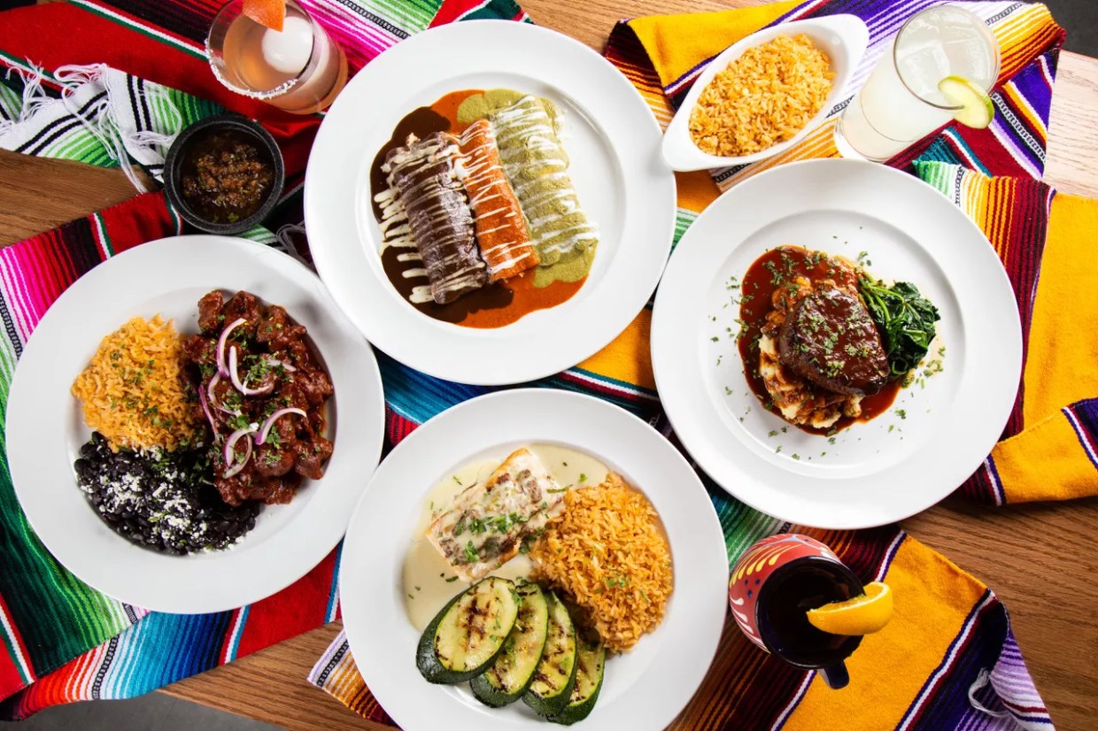Metro Phoenix Food and Drink Events to Fill Your August Calendar