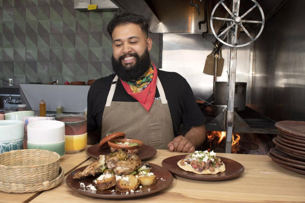 Video: Kamala Harris visits Bacanora, chats with chef Rene Andrade