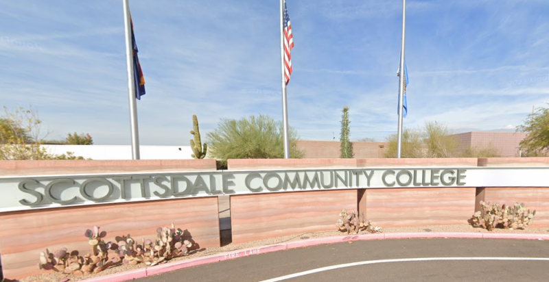 a "scottsdale community college" sign