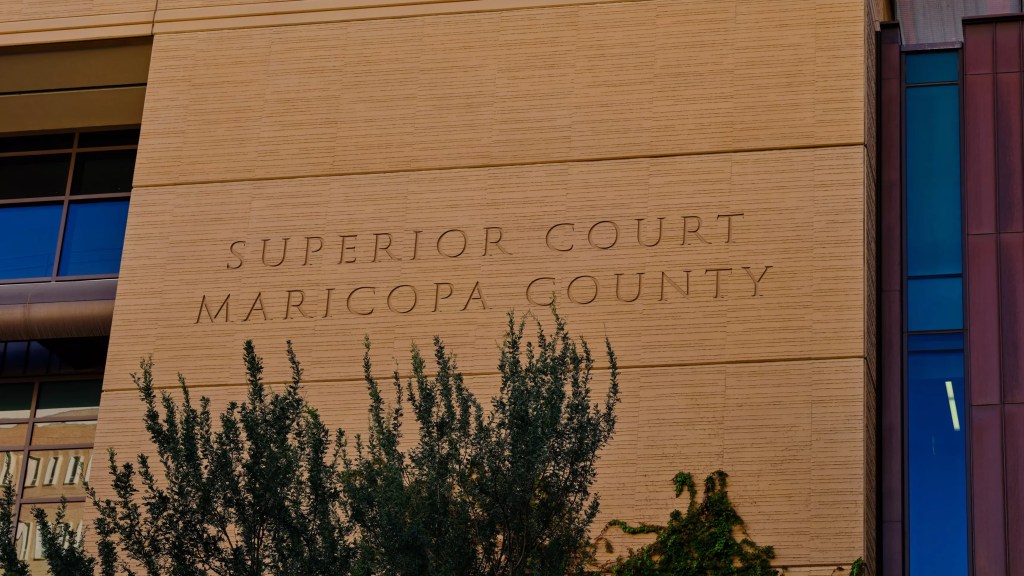 the exterior of maricopa county superior court