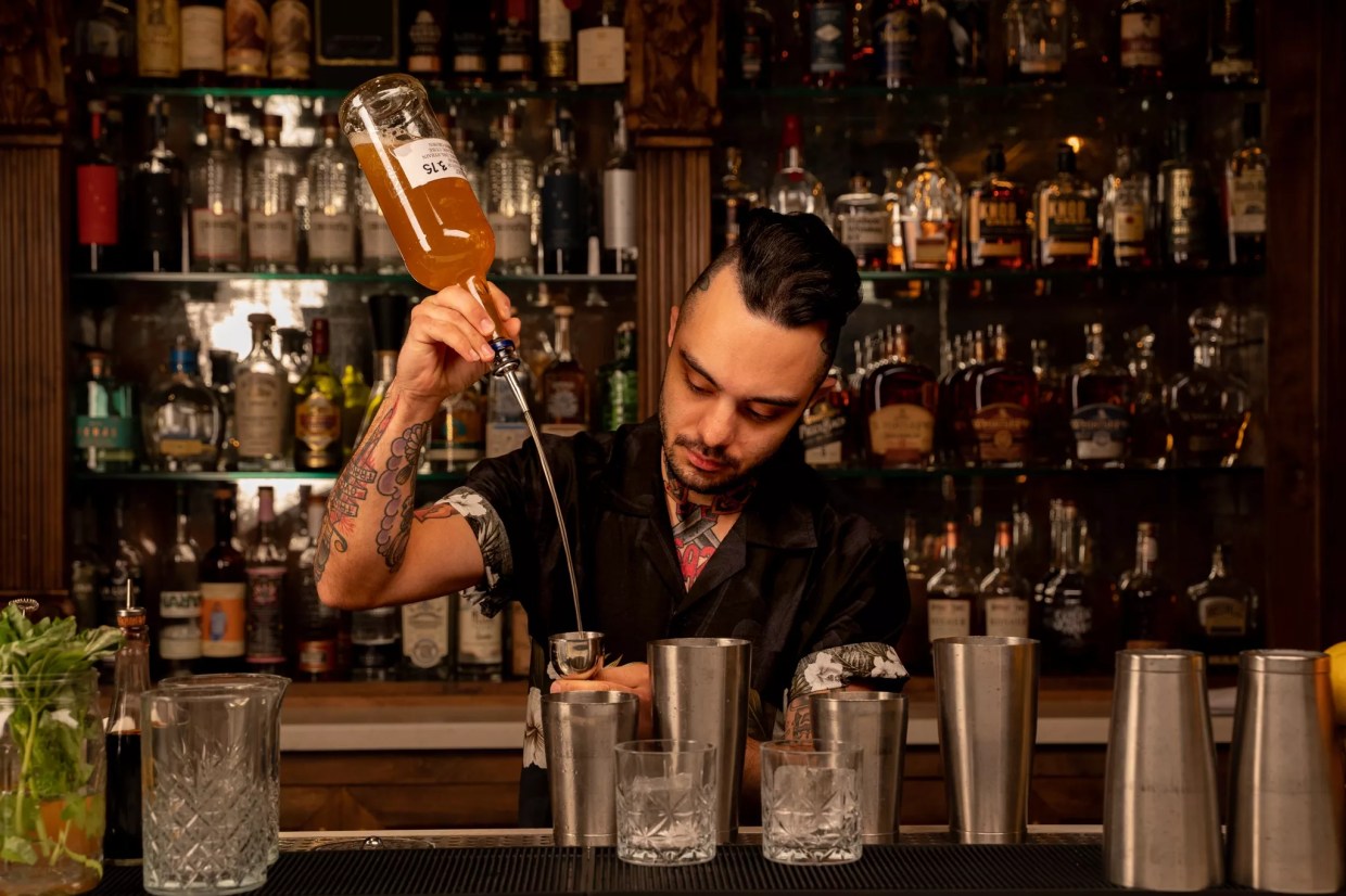 10 High-Class Happy Hours Without Sky-High Prices in Greater Phoenix