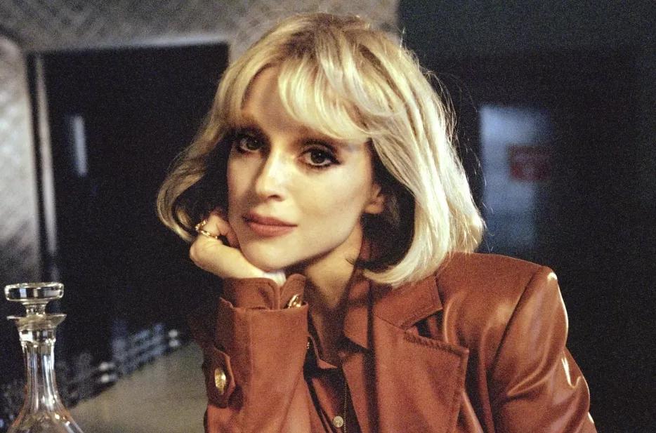 A blond woman.