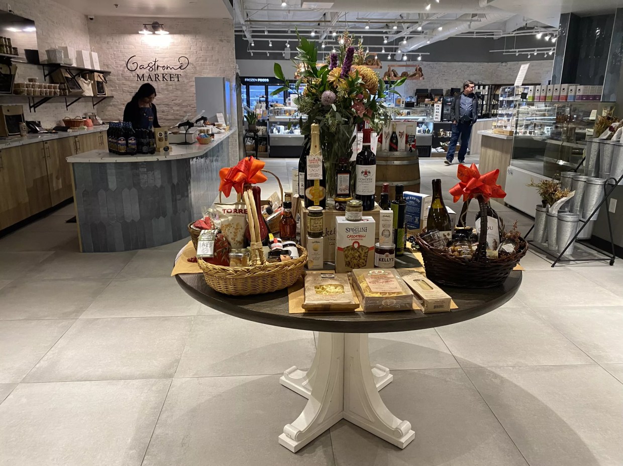 Scottsdale Gourmet Market to Close Months After Opening. Customers Have 2 Weeks Left to Visit