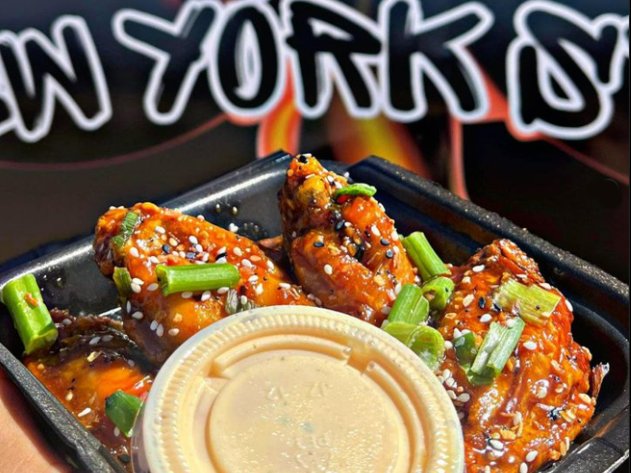 Strawberries on Chicken Wings? This Valley Food Truck Sets the Bar on Unique Flavors